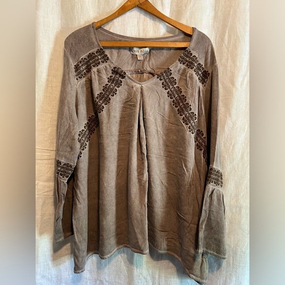 Knox Rose Gray Brown Blouse with Chic Detailing XXL. Boho design - Picture 2 of 6
